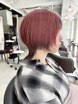 ユーフォリア エヌ 池袋サンシャイン通り店(Euphoria +n) 小顔効果◎インナーカラーと相性抜群/まるウルフ