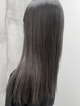 ビスポーク(BESPOKE) 20代30代40代髪質改善カラーオリーブグレージュ艶感ストレート