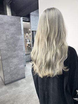 レイズアンダーバーホワイト(RAISE by _WHITE) 髪質改善/艶髪/透明感/大分美容室/10代20代30代