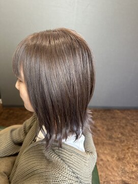 クララデアンシュシュ クララ店(Kurara de UN CHOU-CHOU) 外はねボブ
