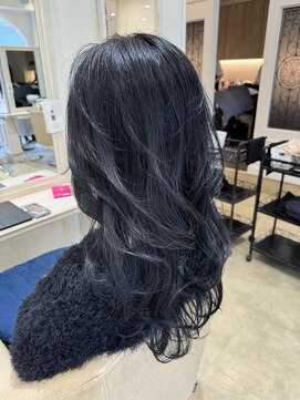 エイミーバイアフロートザガーデン 浦和店(amie by afloat the garden) 透明感カラーブルーブラック