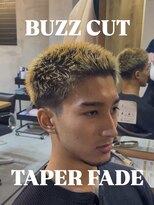 オーバー 町田店(OVER)&nbsp;バズカットテーパーフェード