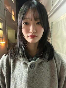 ナヌーク シブヤ(nanuk shibuya) 柔らかい質感のレイヤースタイル