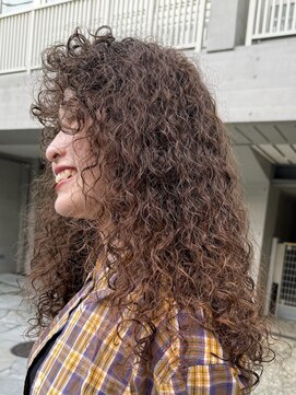 ナループロアオハナ(Nalu pu loa ohana) ハードパーマ/カーリーヘア/ロングパーマ/スパイラルパーマ