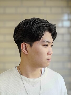 ダウズバーバーショップ 渋谷(dau's barber shop) センターパート 理容室 バーバー リクルート ビジネスヘア 短髪