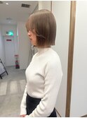 ハイトーン×切りっぱなしボブ