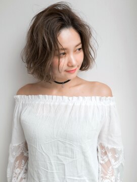 ワン(ONE.) 透明感×ふわふわエアリー☆大人かわいい小顔ショートボブ