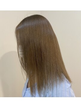 ラべリー 池袋(LOVELEY) 【池袋】ナチュラルロング　ミルクティーベージュ