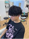 緩め波巻きパーマ　刈り上げマッシュ　ショート　メンズパーマ