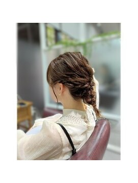 ファクト(FACT SPA) ふわふわローポニー