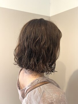 エイム(AIM) ボブにくしゅっとパーマ