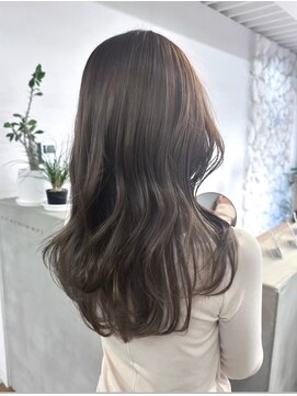 ヘアサロン エフ 渋谷(F) #グレーブラウン　#アッシュブラウン #レイヤーカット