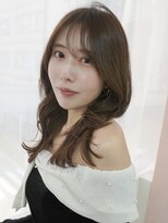 アミー 駒澤(Ammy komazawa)&nbsp;オリーブグレージュ/レイヤーカット/ミディアム/前髪カット