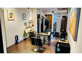 パパアイヤ ヘアアンドリラックス(PAPA I-yah hair&relax)の写真/2席しかないプライベート空間「一人一人丁寧に」を心がけて施術◎ゆったりお過ごしください。