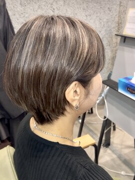 ジルヘアービカミ(Jill hair bikami) ハイライト×ショート