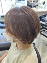 リリー バイ エーケー(Lily By Ak)&nbsp;伸びても気になりにくい白髪ぼかし