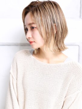 無垢(muku) 大人可愛い２０代３０代４０代小顔ハイライトカラー 外国人風B5