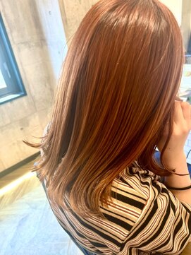 ロカ バイ ティアトロ ヘア サロン(ROCA by teatro hair salon) 明るいブラウンカラーもツヤ仕上げ