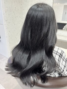 アデプト 北千住店(adept) 【adept北千住　エリスタイル】韓国ヨシンモリ×ブルーブラック