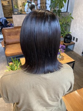 ブルー 青葉台(BLUE) 切りっぱなしボブ