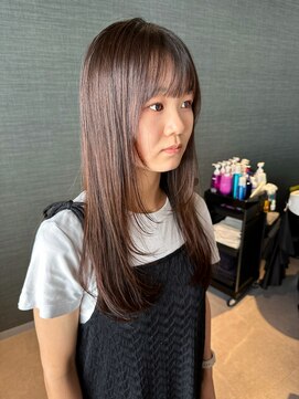 アム(amu) 酸性ストレート/ハッシュカット/レイヤーカット/ウルフカット