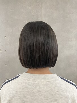 ネオリーブカフ 鶴ヶ峰店(Neolive caff) テリボブ　ダークグレー　秋冬カラー