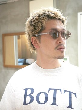 サンアタゴノット(san.atagonot) メンズカット/襟足残しのベリーショート/ハイトーンカラー