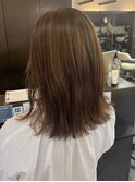 ミディアムヘア　ハイライト　ミルフィーユ　ベージュカラー