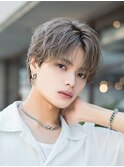 メンズヘアセンターパートシースルーグレージュカラーナチュラル