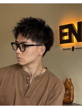 エン(EN) スパイキーショート無造作ピンパーマ