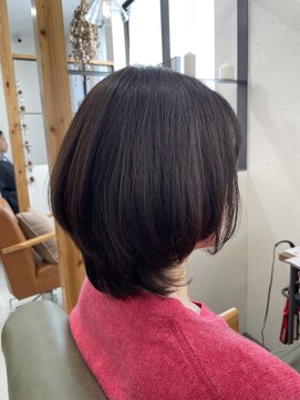 ニコ 四街道(nico) ミディアムレイヤー◎内巻きウルフショート◎オリーブグレージュ