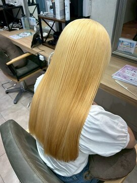 キャパ(CAPA) ハイトーンブロンド(茅ヶ崎/20代/ブリーチカラー/韓国ヘア)