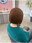 内巻きボブ × オレンジベージュ