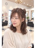 ネイヴスヘアー 香椎照葉店(Neivs Hair)&nbsp;ミディアムねじりハーフツインアレンジ