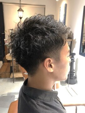 ルフ ヘアーデザイン(ruf hair design) 【ruf hair design】くせ毛を活かしたツーブロックスタイル