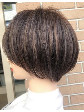 サロンドミルク 溝の口店(salon de MiLK) まぁるいショート