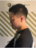 大人の刈り上げスタイル【BARBER-BAR】