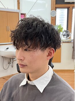 リベルタネオヘアー(LIBERTA NEO HAIR)の写真/ベテランスタイリストと若手人気スタイリストの圧倒的な実力が◎自分に合ったスタイルに♪