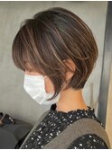 ショートカットハンサムショートハイライトダブルカラー30代40代