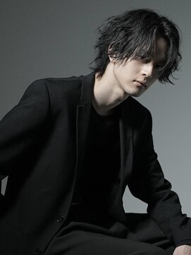 アウル 心斎橋(owl) センターパートウルフ×ツイストスパイラル×波巻き×黒髪スーツ