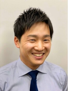 シャイル(shile)の写真/≪全メニューmarbb付き≫トレンドのニュアンスパーマ◎ビジネスマンに欠かせない第一印象!眉や髭も清潔に。