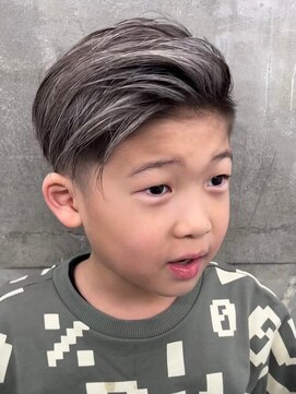 メンズサロン キング 枚方店(Men’s salon K!ng) 波巻きツイストスパイラルパーマ/フェザーパーマ/眉毛/メンズ