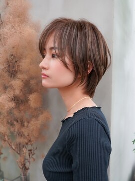 ギークス(GEEKS) 【GEEKS渋谷】クールショート/くびれカット/20代30代/グレージュ