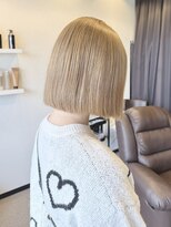 フィオーレ ヘアデザイン(FIORE hair design)&nbsp;ハイトーン　ミルクティーベージュ