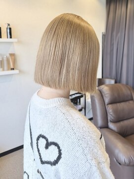 フィオーレ ヘアデザイン(FIORE hair design) ハイトーン ミルクティーベージュ