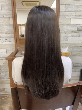 アイエスト 東新宿(I est) 新宿 透明感 カラー