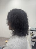 カール感強め部分パーマでボリュームをプラス！