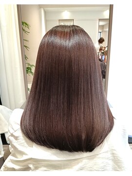 アンベリールフルー(EMBELLIR fleur) ロングレイヤーカットスタイル