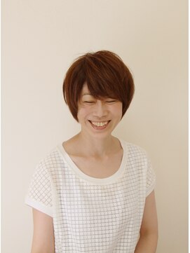 インフィニット(INFINITE) ふわっと軽いショート・マッシュボブ