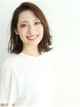 ムルチュラ(muruchura) 耳かけ無造作ルーズミディ BY Yamaki Ayako